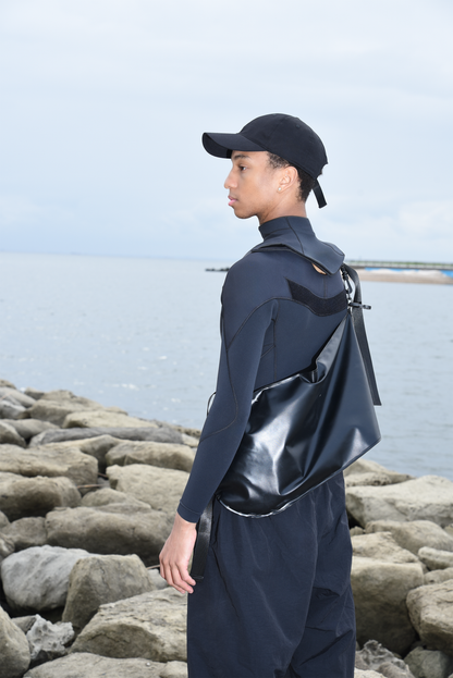 SLING BAG BLACK