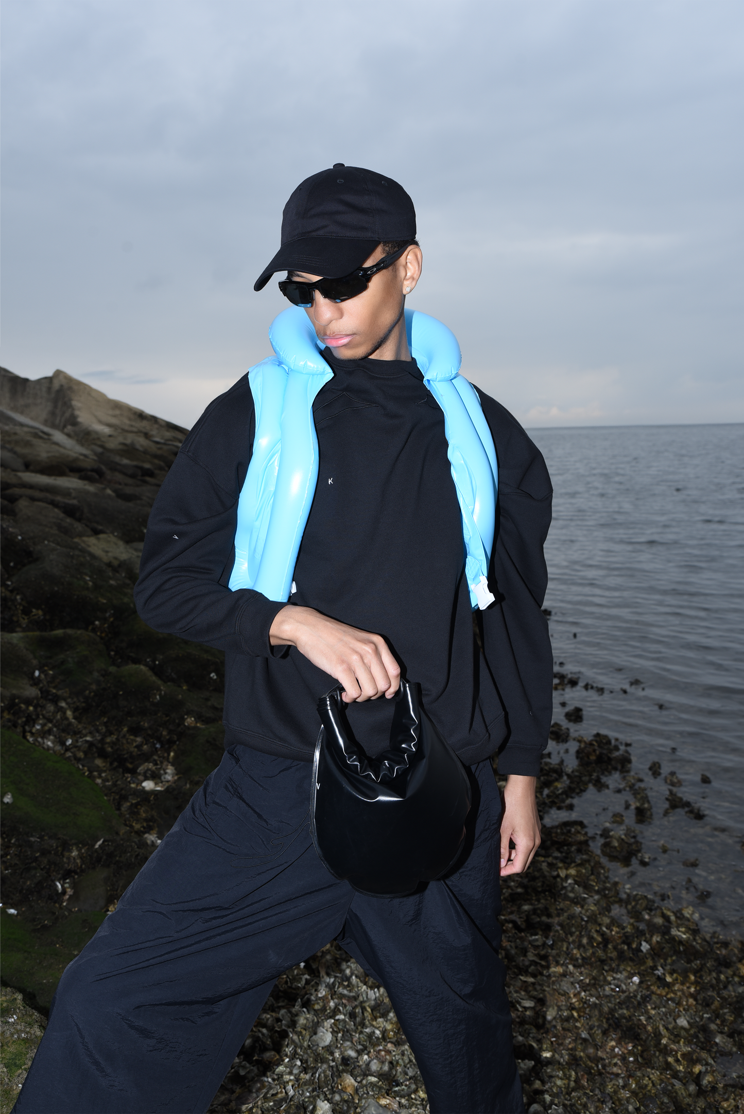 HAND BAG BLACK