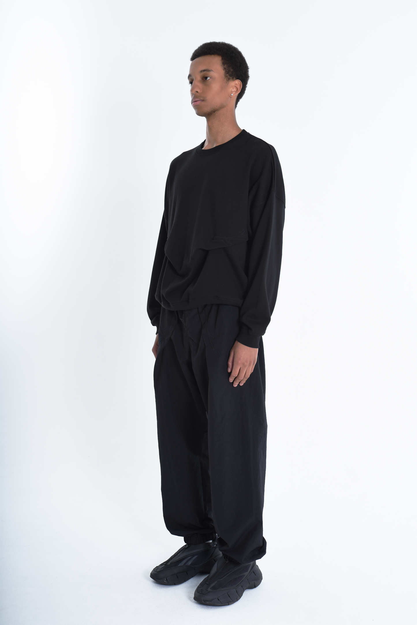 TRACK PANTS BLACK ( STUDY 8.01 : kvr logo)